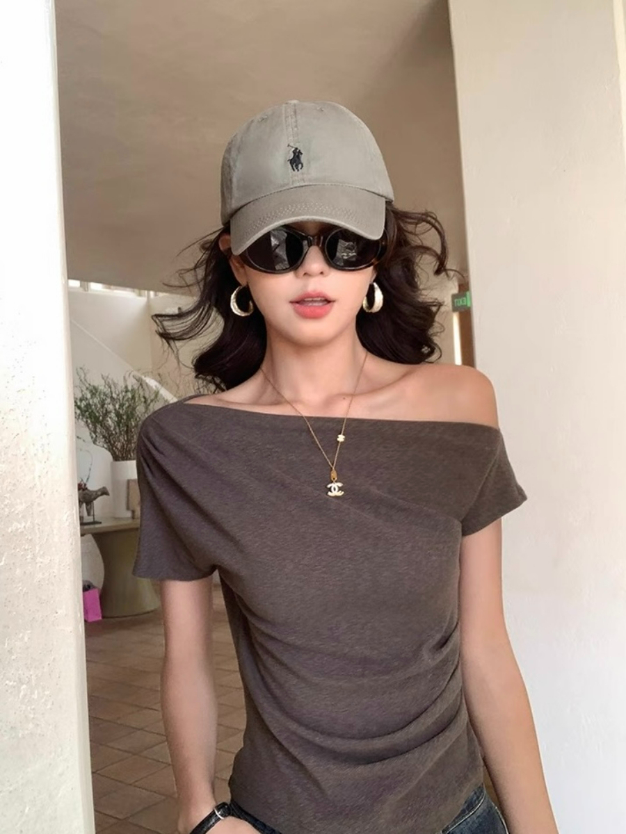 Leen One Shoulder Knit Top