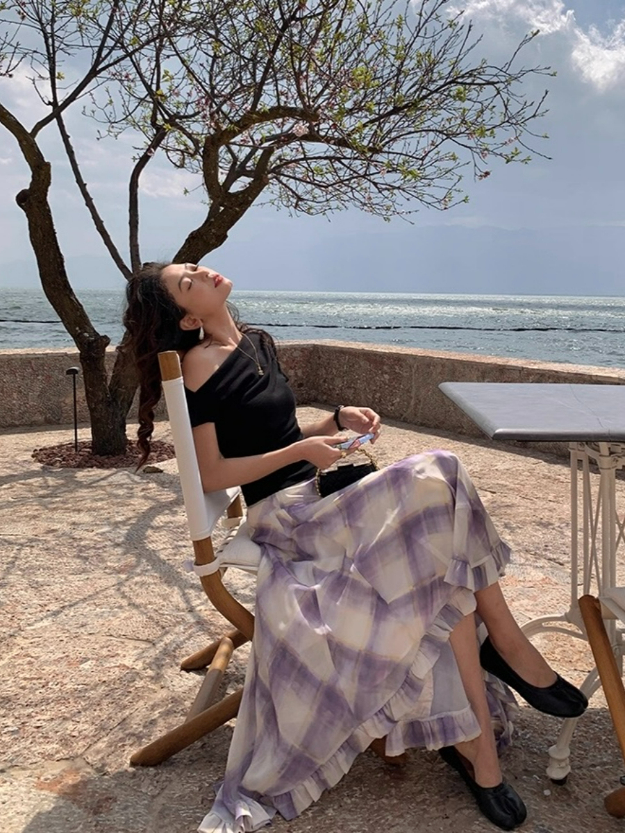 Leen One Shoulder Knit Top