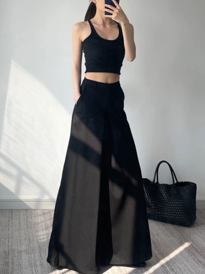 Yanelis Culottes -The Black Bow-