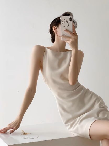 Geany Bateau Neck Mini Dress-The Black Bow-