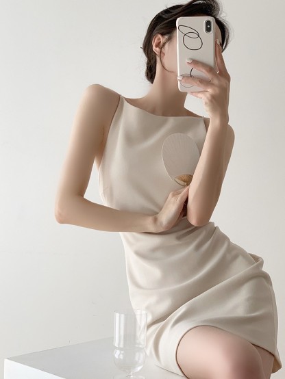Geany Bateau Neck Mini Dress-The Black Bow-