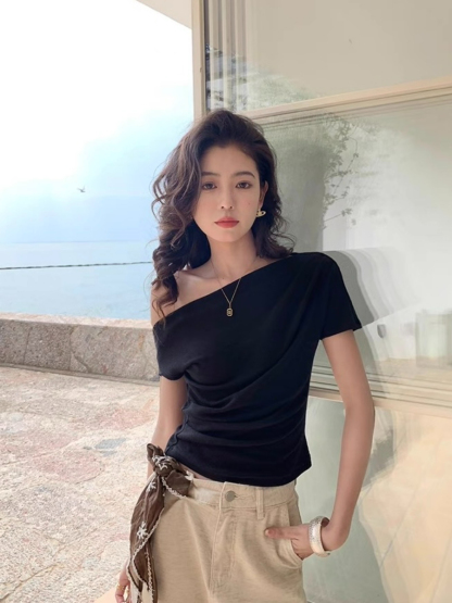 Leen One Shoulder Knit Top