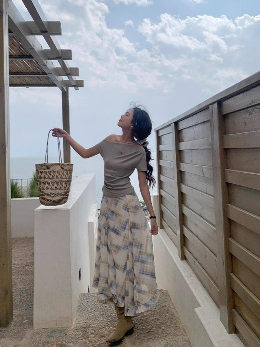 Leen One Shoulder Knit Top