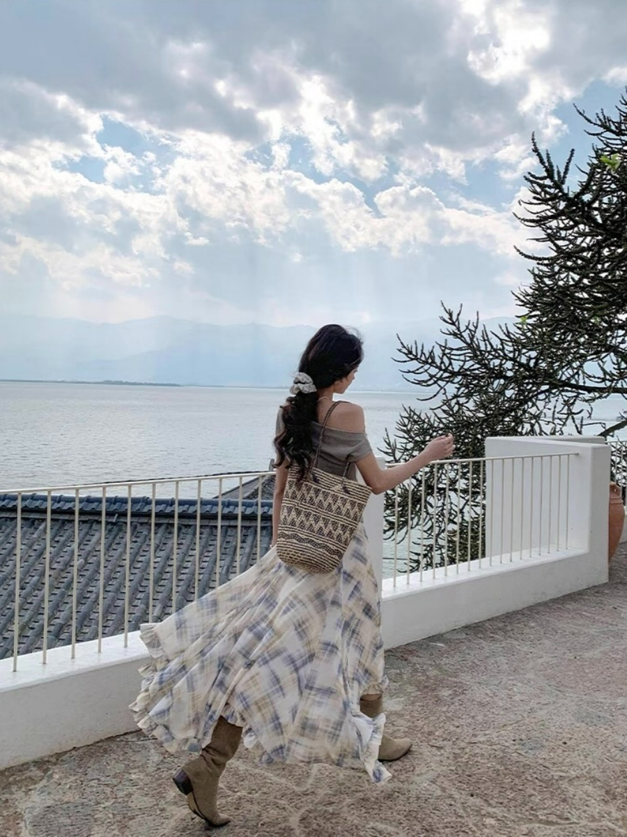 Leen One Shoulder Knit Top