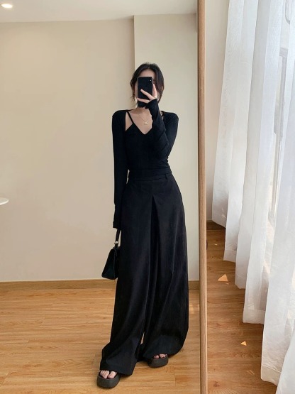 Yanelis Culottes -The Black Bow-