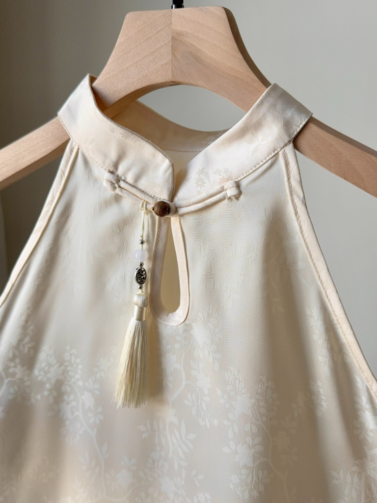 Ke Xin Halter Neck Oriental Top (TP110)