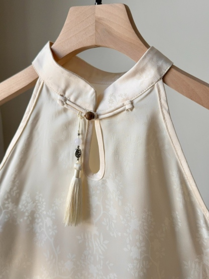 Ke Xin Halter Neck Oriental Top (TP110)