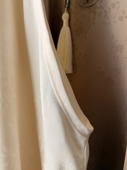 Ke Xin Halter Neck Oriental Top (TP110)