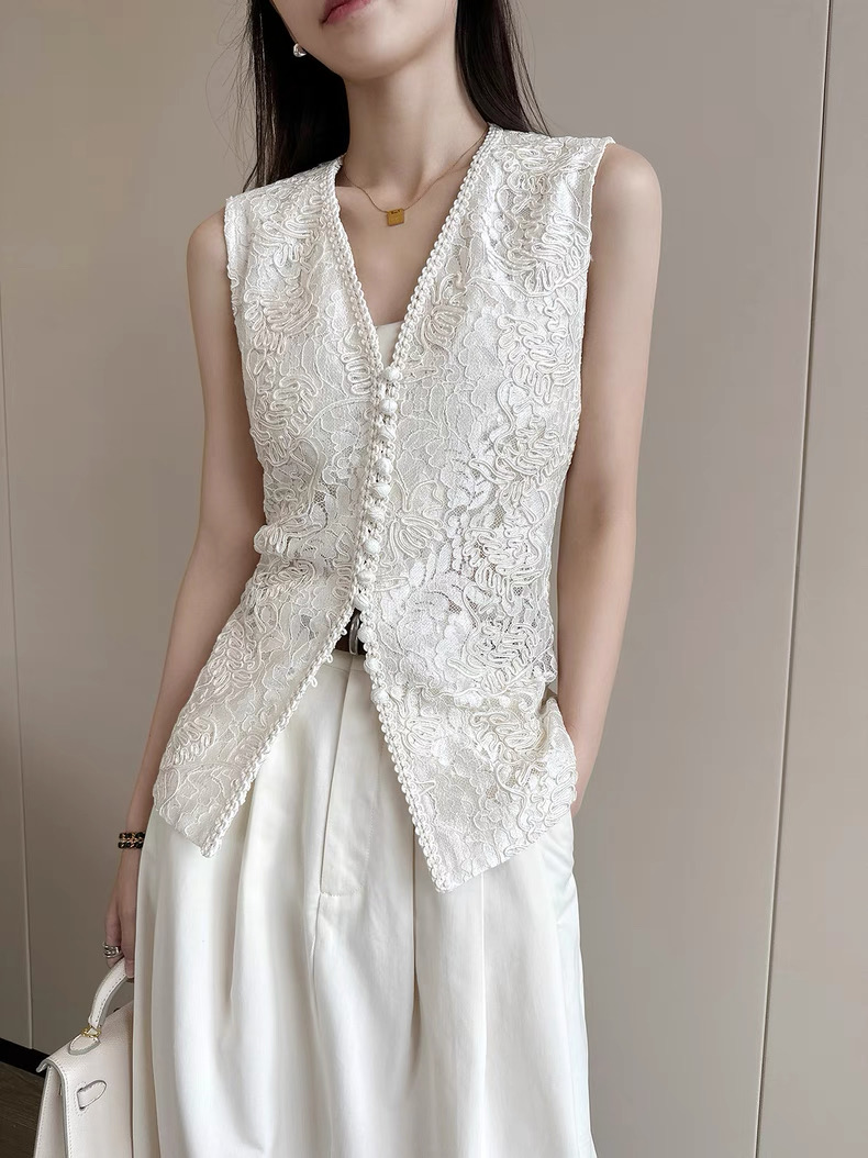 Kanny Graceful Crochet Waistcoat