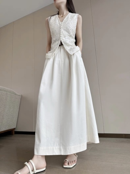 Kanny Graceful Crochet Waistcoat