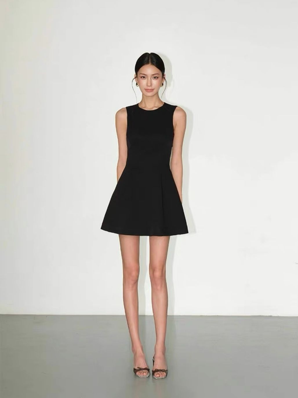 Redophis Round Neck Fitted Dress
