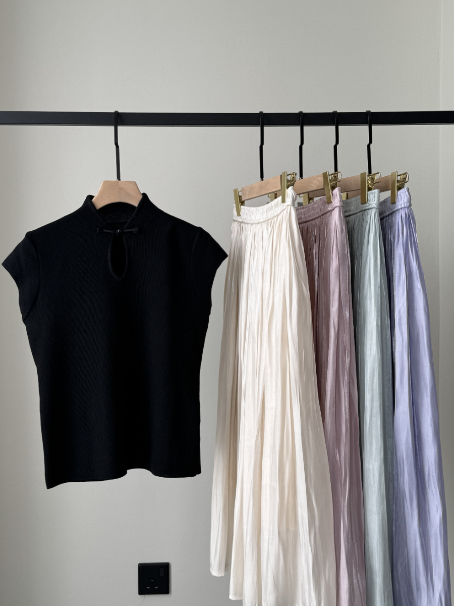 Xenna Pleated A-Line Skirt-The Black Bow-