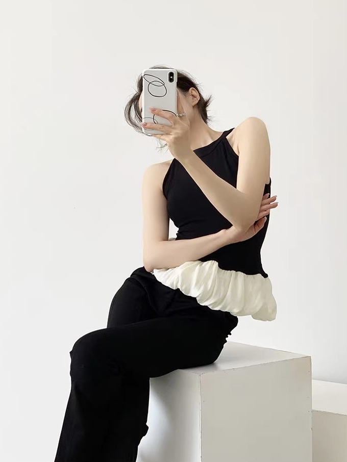 Kahlya Halter Neck Flower Bug Trim Top