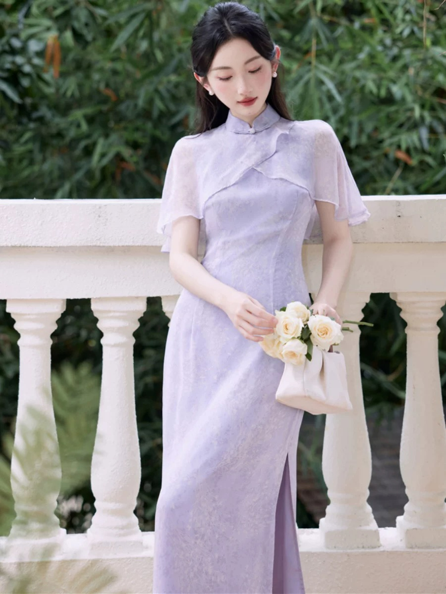 Ju Zhi Side Slit Cheongsam with Flounce Cape Sleeve-The Black Bow-