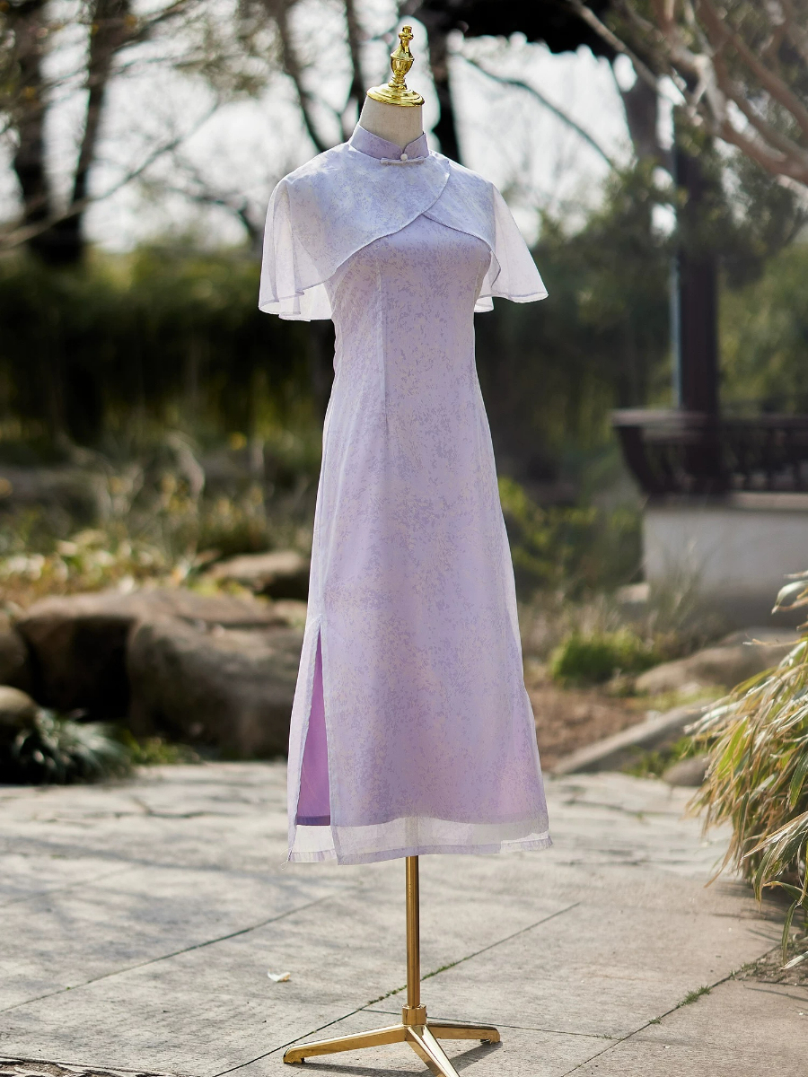 Ju Zhi Side Slit Cheongsam with Flounce Cape Sleeve-The Black Bow-