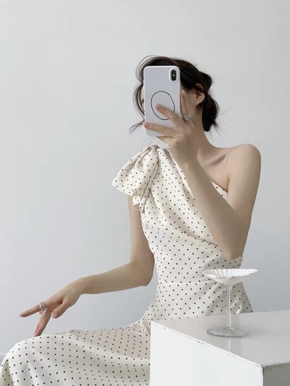 Katry Bow Shoulder A-Line Dress