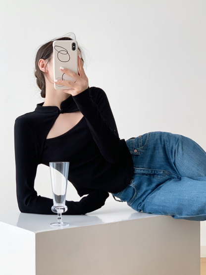 Gui Lin Oriental Knit Top-The Black Bow-