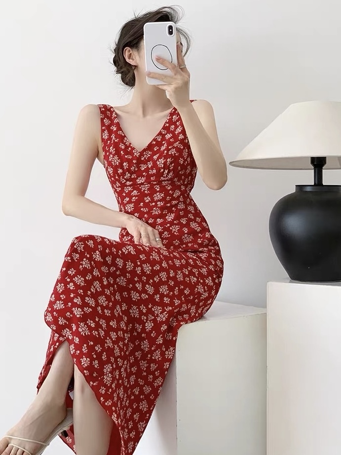 Kylian V-Neck Floral Dress