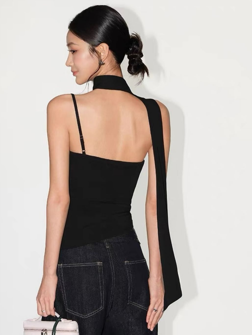 Rei Neck Tie Knit Top