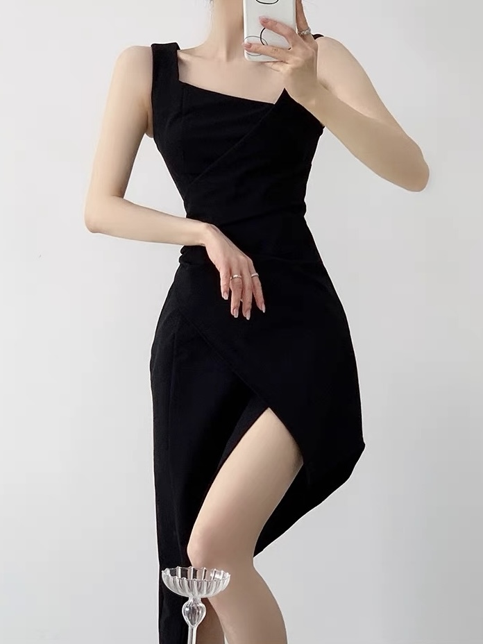 Kaaka Asymmetric High Slit Dress