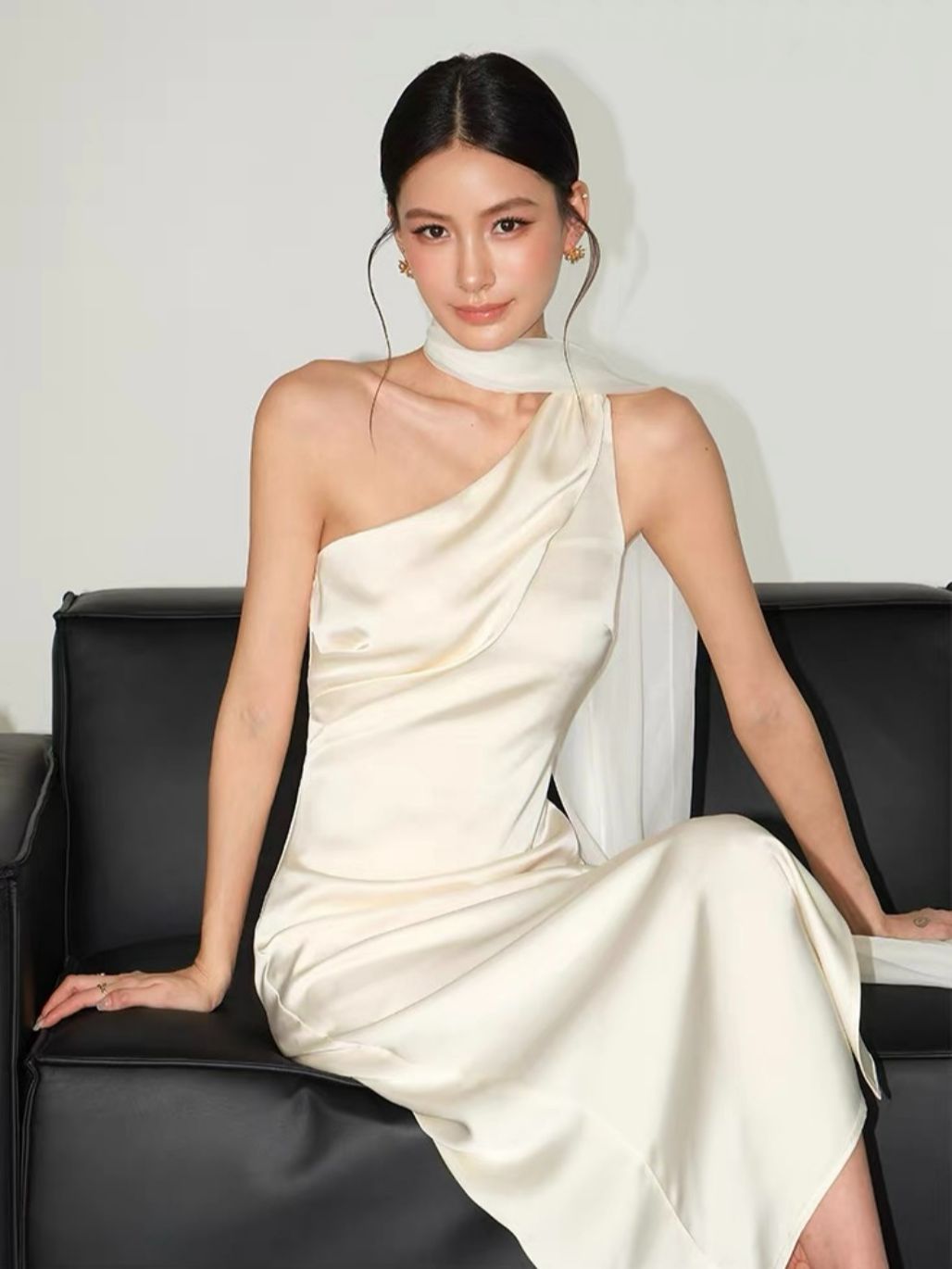 Rehema Neck Tie Asymmetric Cutting Evening Dress