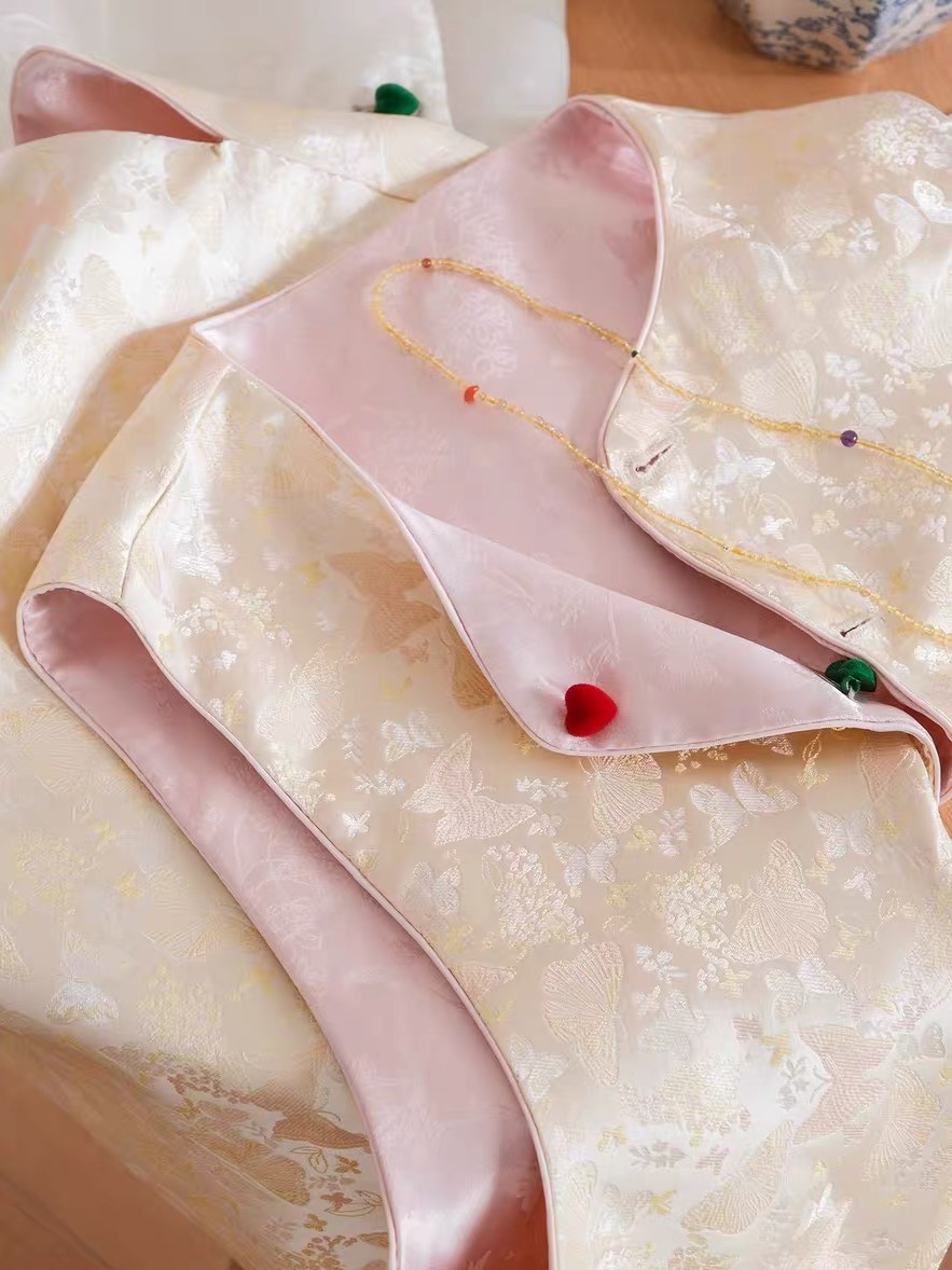 Ling An Two Sided An Butterfly Printing Oriental Vest