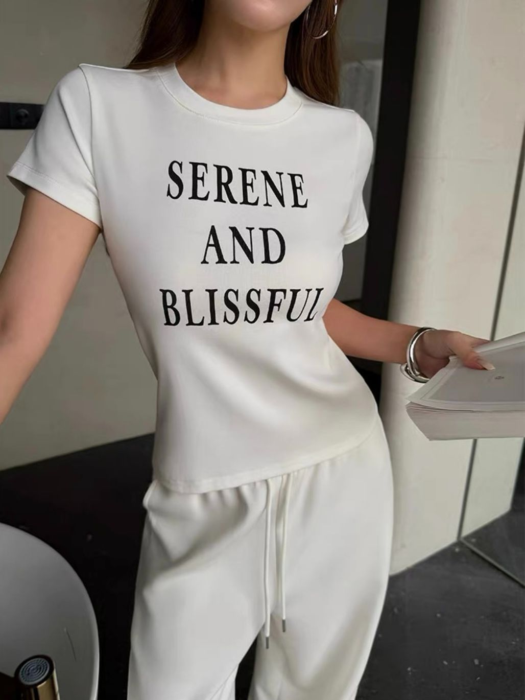 Reen Fitted Shoulder Alphabet Tee