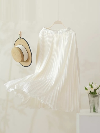 Ling Cang Pleated Skirt