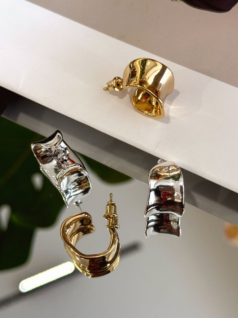 Ha-Yoon Sculpted Earrings