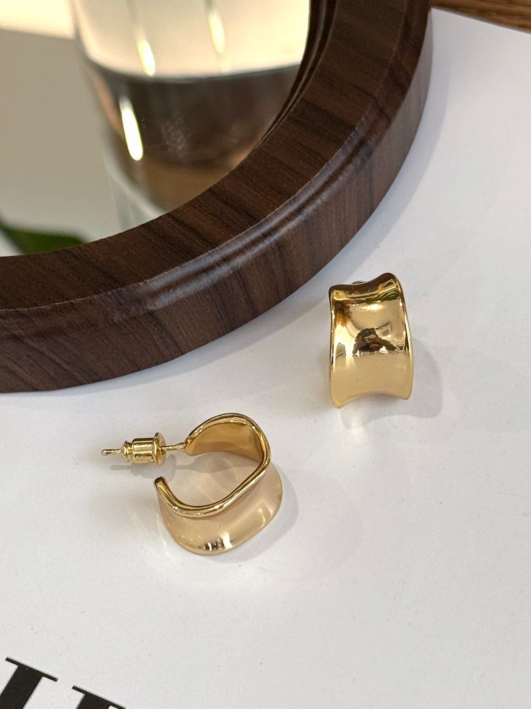 Ha-Yoon Sculpted Earrings