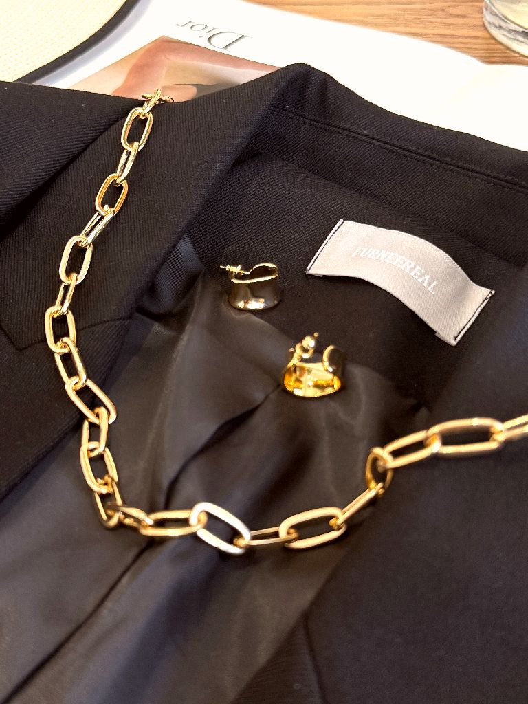 Ha-Yoon Sculpted Earrings