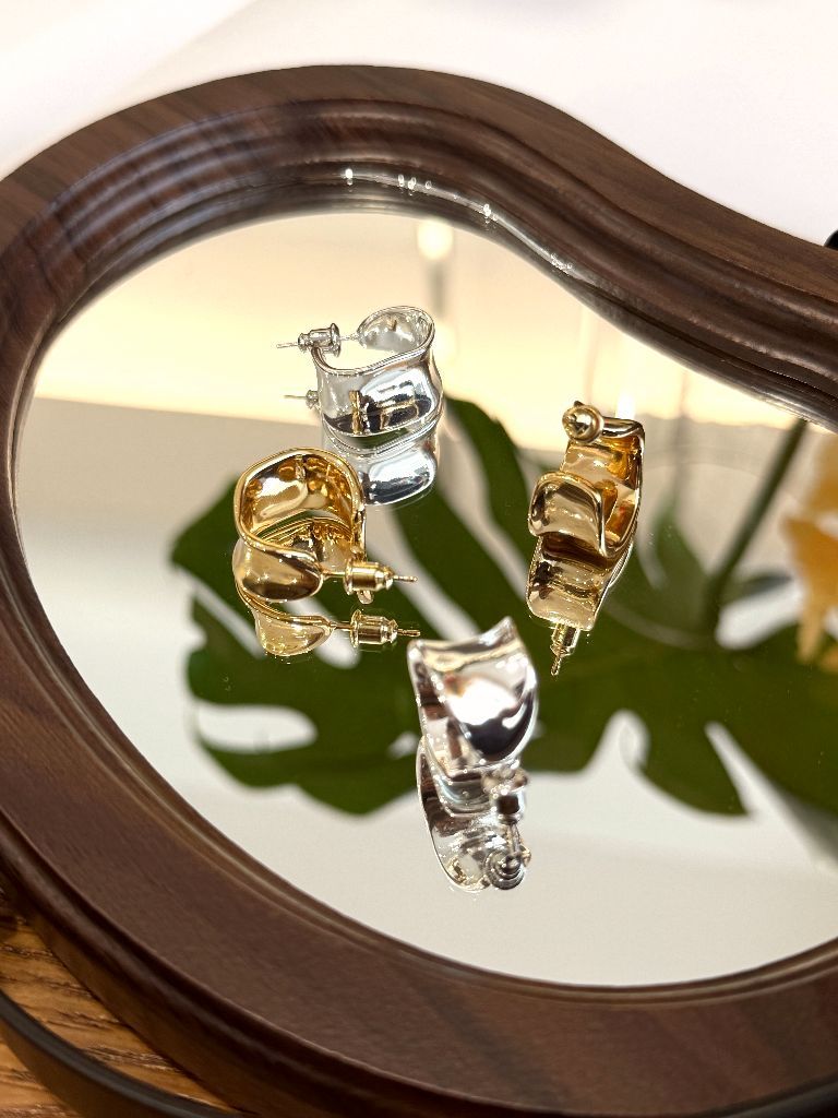 Ha-Yoon Sculpted Earrings