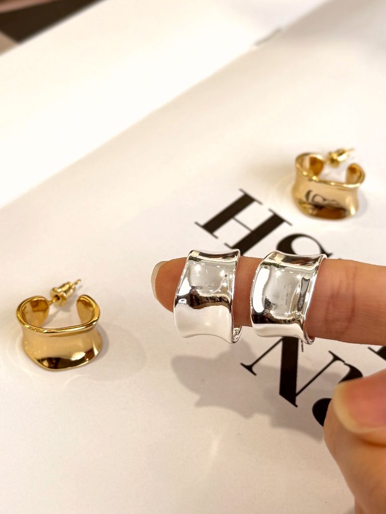 Ha-Yoon Sculpted Earrings