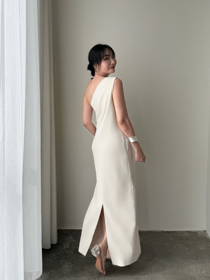 Annie One Shoulder Back Slit Dress-The Black Bow