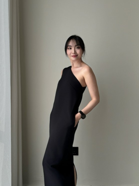 Annie One Shoulder Back Slit Dress-The Black Bow