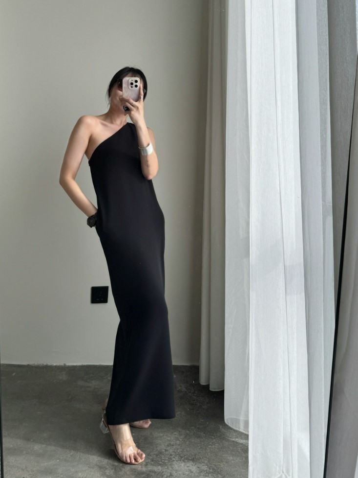 Annie One Shoulder Back Slit Dress-The Black Bow