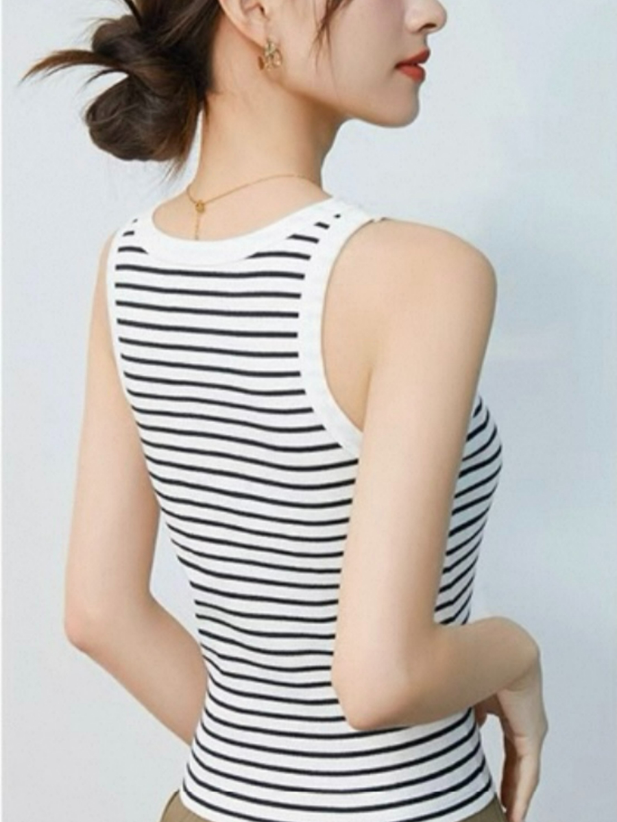Qanay Stripe Padded Top