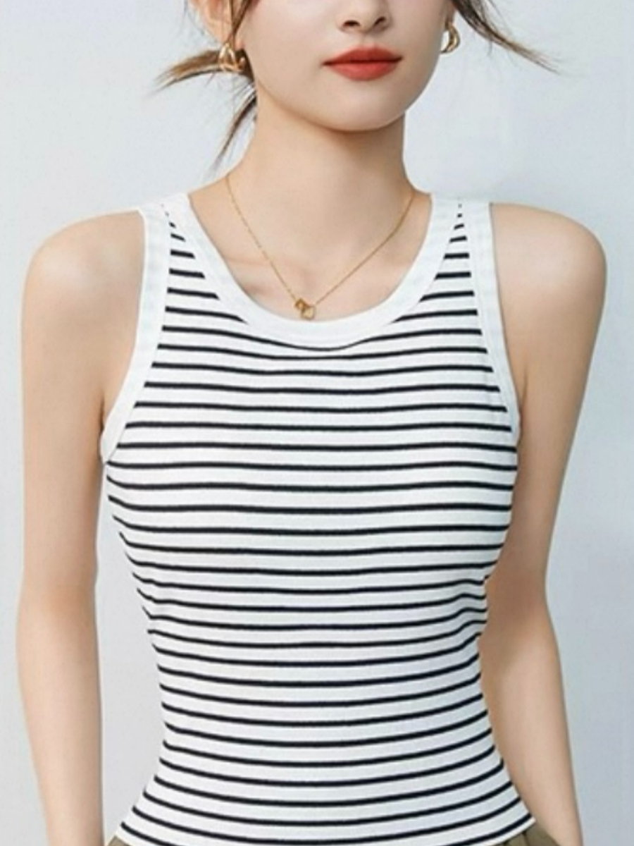 Qanay Stripe Padded Top