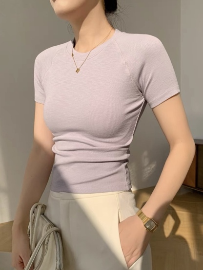 Uma Raglan Tee