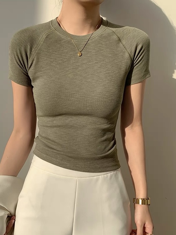 Uma Raglan Tee