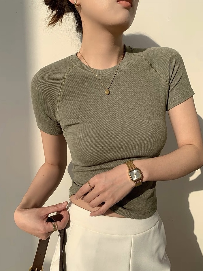 Uma Raglan Tee
