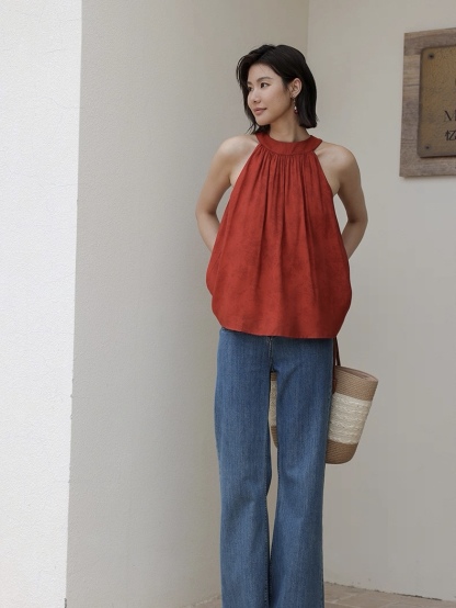 Ling Geng Back Rubbon Halter Neck Satin Top