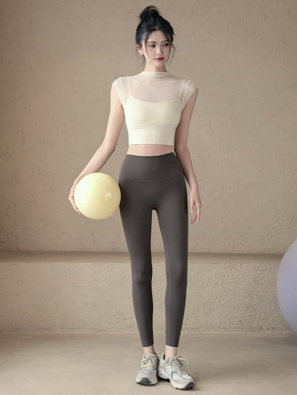 Salma Mid Neck Active Top