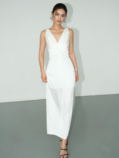 Benley V-Neck Ceremony Dress-The Black Bow-