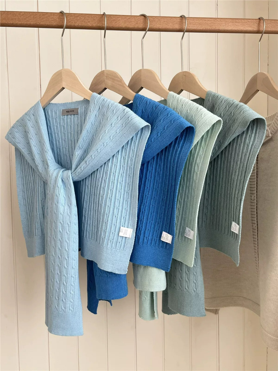 Neveah Ribbed Knit Shawl