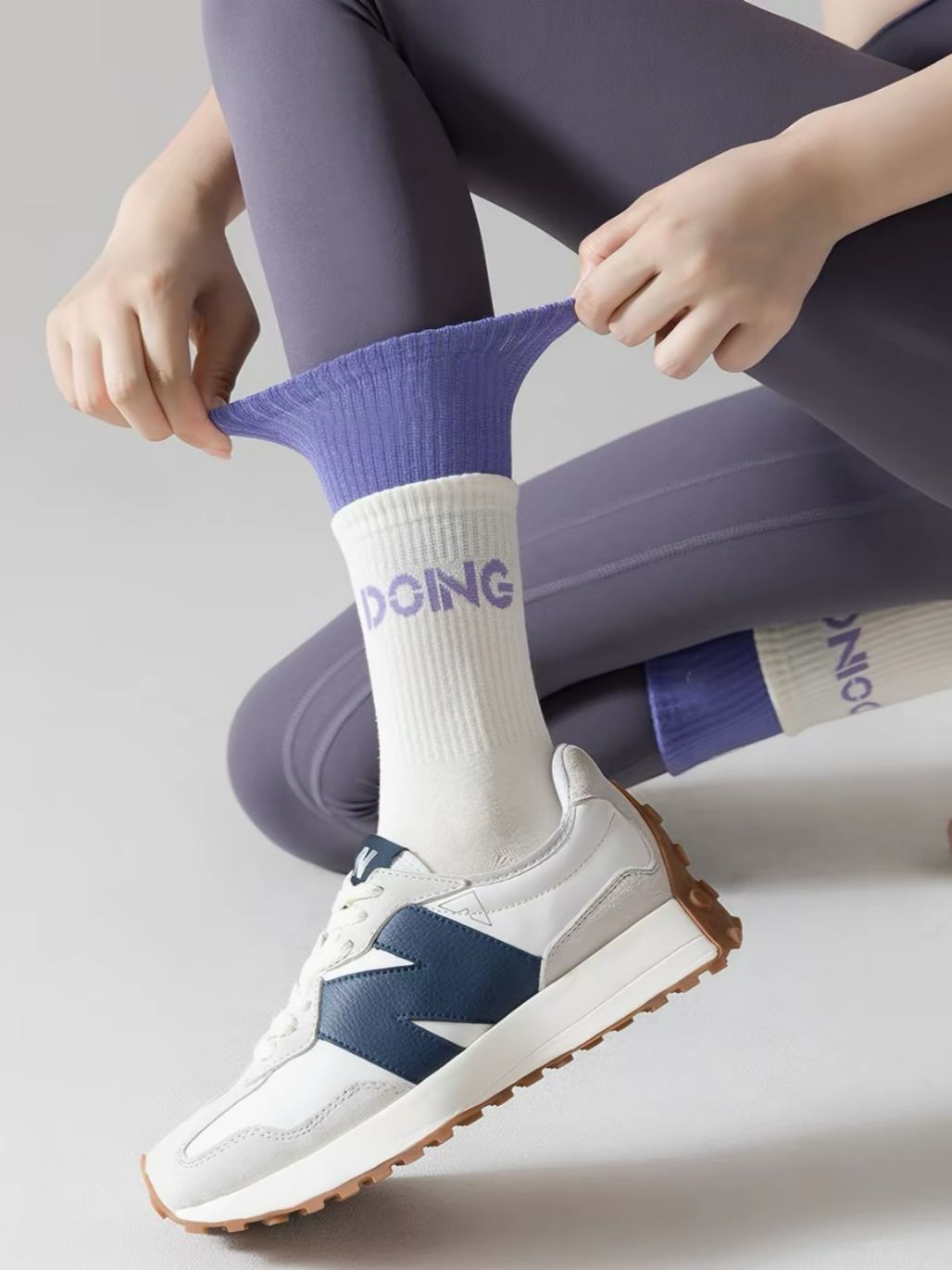 Scarlet Contrast Trim Grip Socks