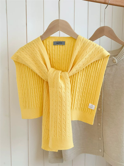 Neveah Ribbed Knit Shawl