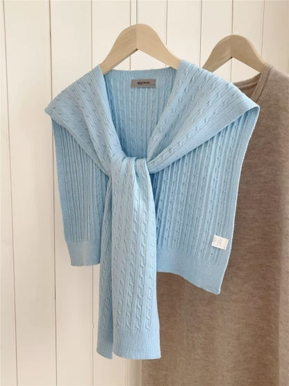 Neveah Ribbed Knit Shawl