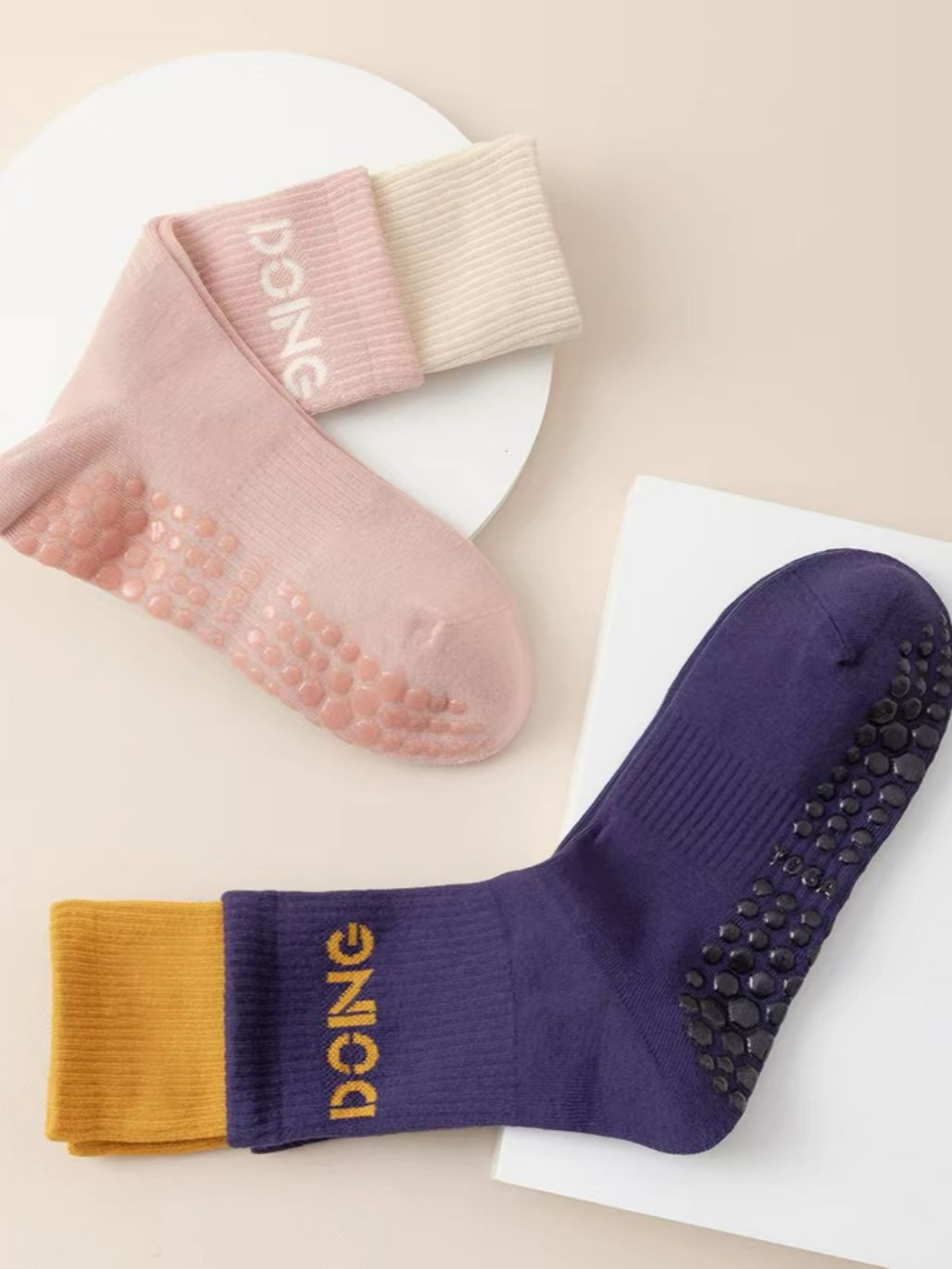 Scarlet Contrast Trim Grip Socks