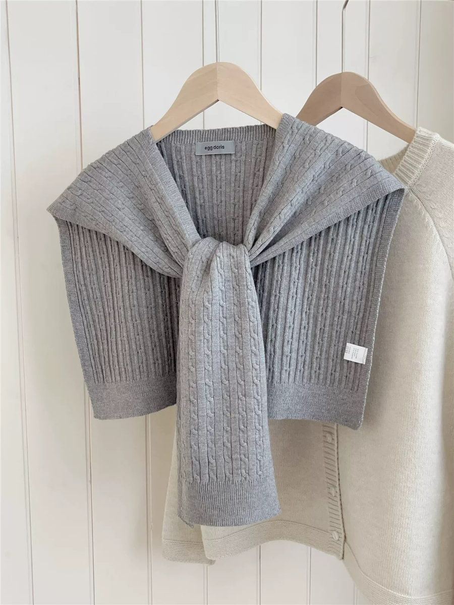 Neveah Ribbed Knit Shawl